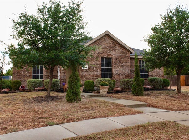 1699 Eagle River Trail, Lancaster, TX 75146