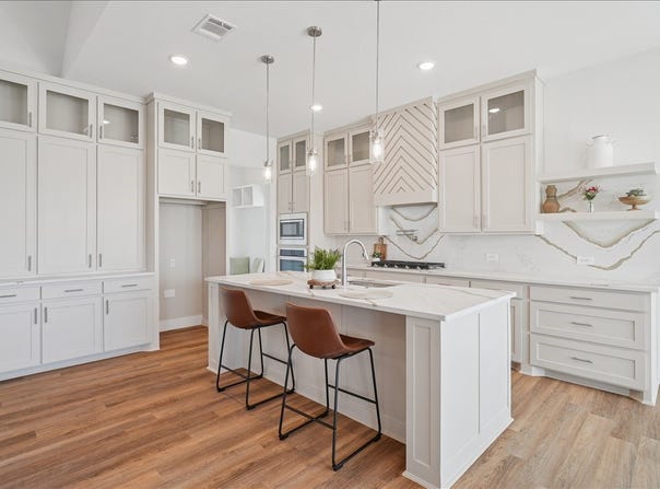 340 Slimp Bluff, Azle, TX 76020