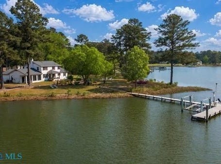 172 Aldebaran Road, Mathews, VA 23109