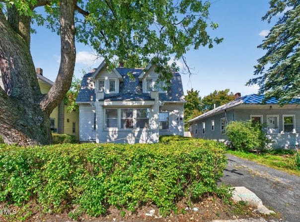 3 McDonald Road, Albany, NY 12209