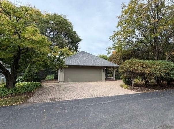 4890 Regents Walk, Excelsior, MN 55331