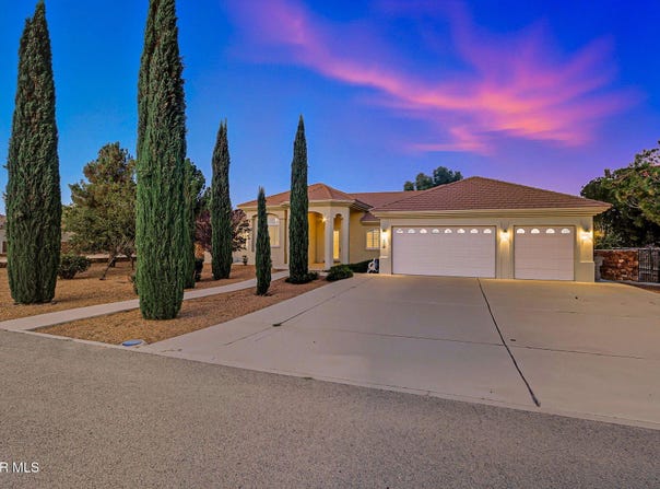 5512 WOODFIELD Drive, El Paso, TX 79932