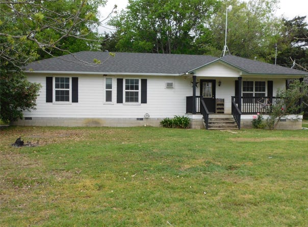 1032 Fm 936, Hubbard, TX 76648
