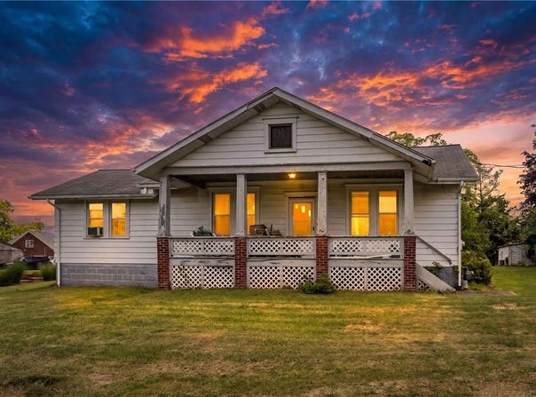 103 Seibert Rd, Coraopolis, PA 15108