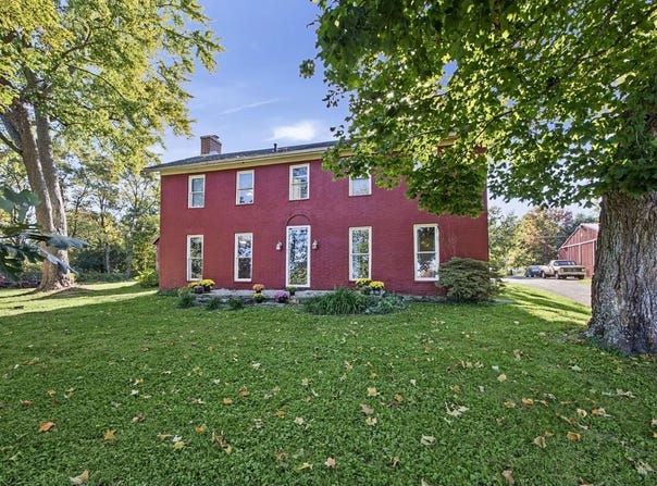 8427 SR 48, Aurora, IN 47001