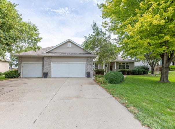 459 E Sawgrass, Dakota Dunes, SD 57049