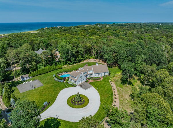 6 Oliver Drive, East Dennis, MA 02641