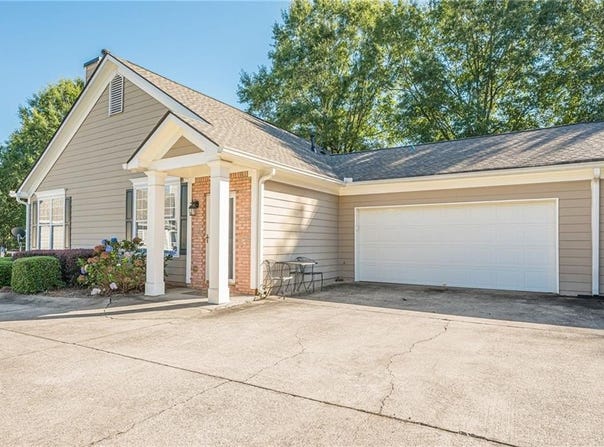 35 Camry Circle, Dallas, GA 30157