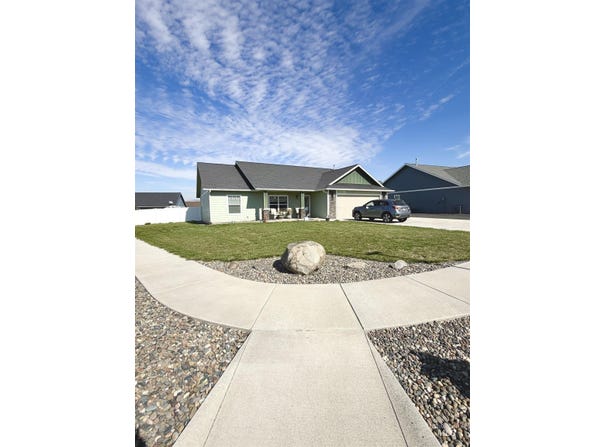 1503 Discovery Dr, Lewiston, ID 83501