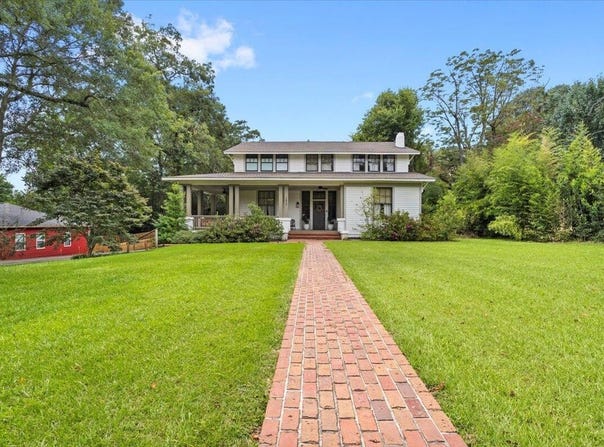1622 N 5th Ave, Laurel, MS 39440