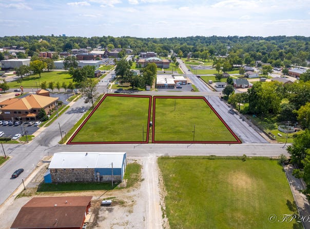 Broadway Ave, West Plains, MO 65775