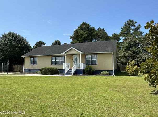 299 Riggs Road, Hubert, NC 28539