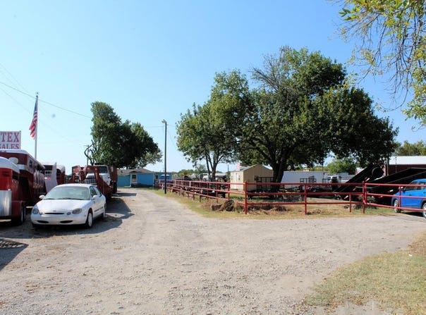 9820 E HWY 175, Kemp, TX 75143