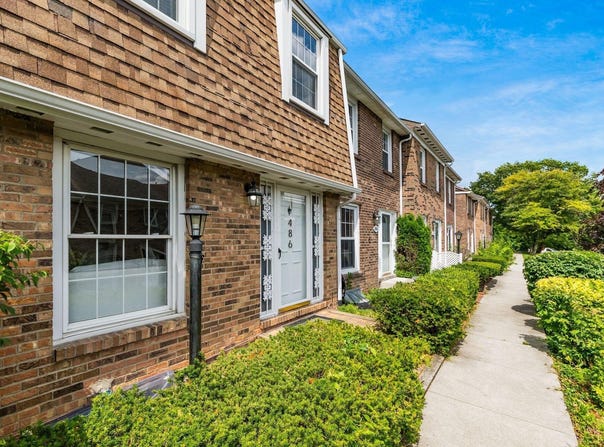 486 Clairbrook Avenue, Columbus, OH 43228