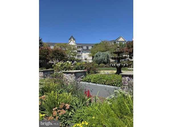 2520 WATERSIDE DR #108, FREDERICK, MD 21701