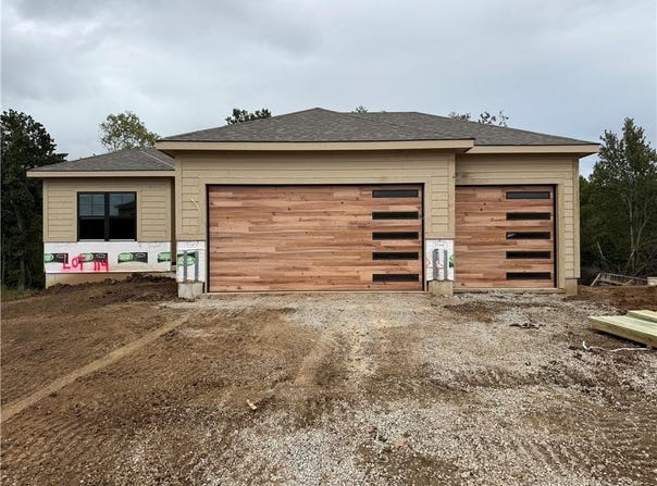 2116 Deerfield Terrace, Liberty, MO 64068