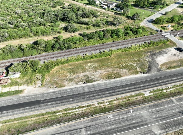 Hwy 77 S, Woodsboro, TX 78393