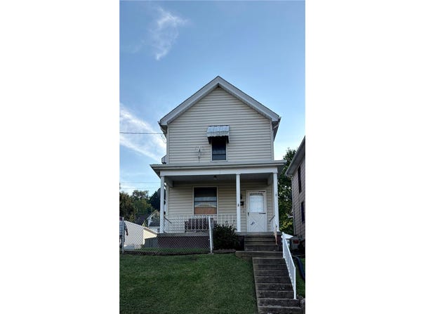 1107 Crest Ave, Charleroi Boro, PA 15022