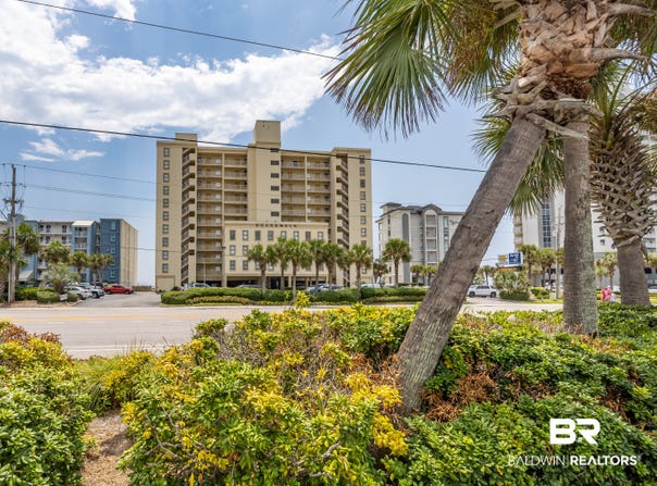 409 E Beach Blvd, Gulf Shores, AL 36542