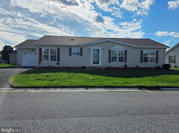 17 SUTTON Drive, DOVER, DE 19901