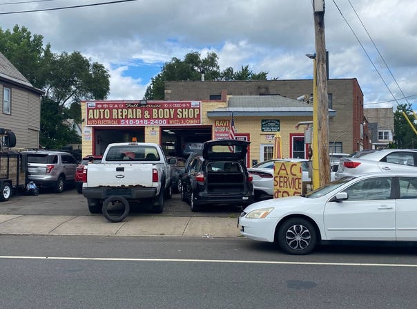 1705 Broadway, Schenectady, NY 12306