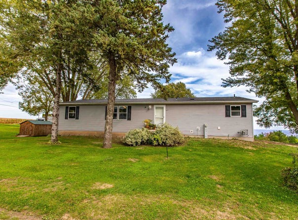 404 Lasalle Street, Rewey, WI 53580