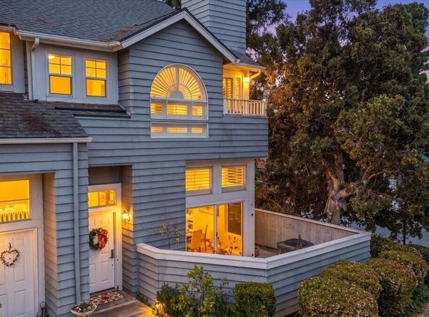 1068 Stravinsky Lane, Ventura, CA 93003