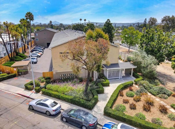 4777 Seminole Dr, San Diego, CA 92115