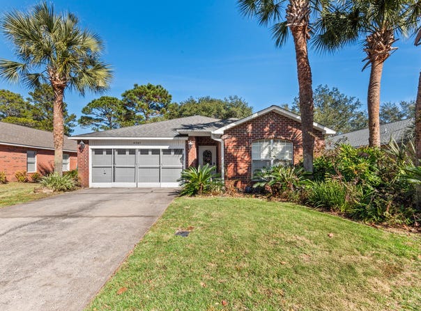 4267 Armadillo Trail, Niceville, FL 32578