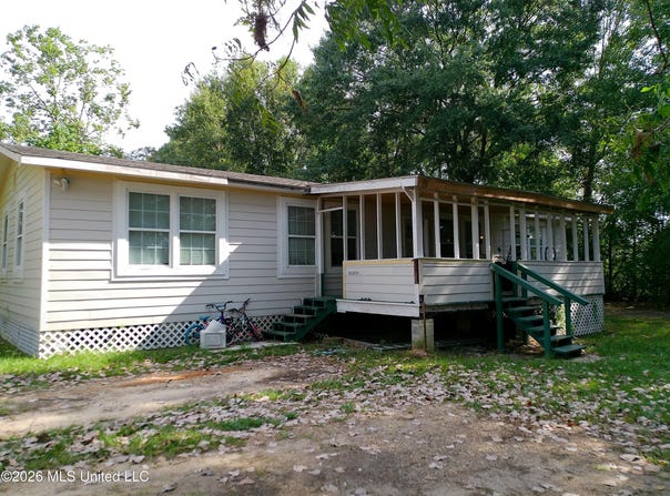 1645 Coy Avenue, Wiggins, MS 39577