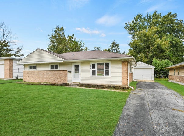 108 Shabbona Drive, Park Forest, IL 60466