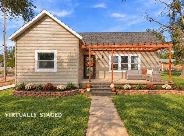 222 S 5th, Conway Springs, KS 67031