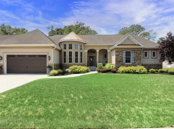 57 Pebble Beach Drive, Egg Harbor Township, NJ 08234