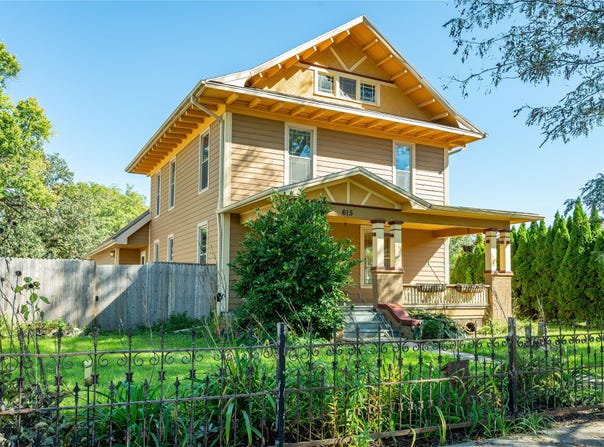615 N 1st Avenue, Winterset, IA 50273