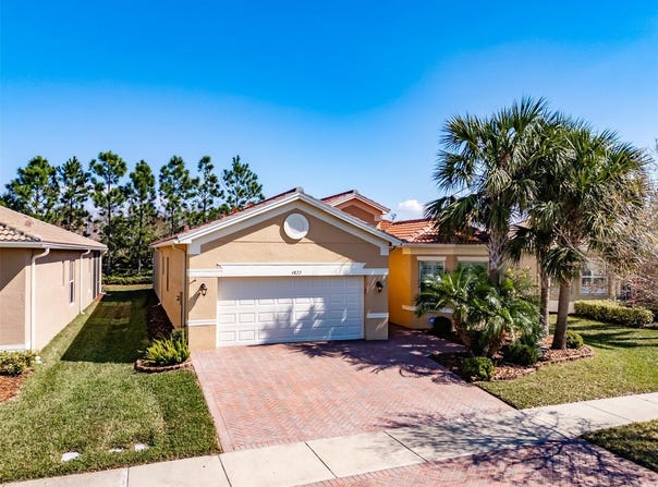 4822 GRAND BANKS Drive, WIMAUMA, FL 33598