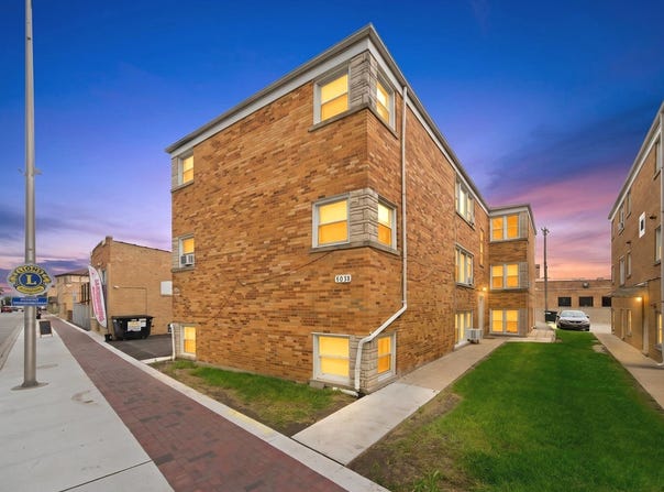8038 Grand Avenue, River Grove, IL 60171