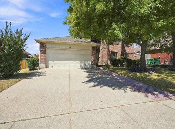 212 Armstrong Drive, Cedar Hill, TX 75104