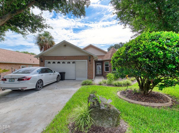 38 Old Macon Drive, Ormond Beach, FL 32174