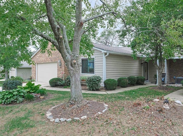 69 Evergreen Circle, Wyoming, OH 45215
