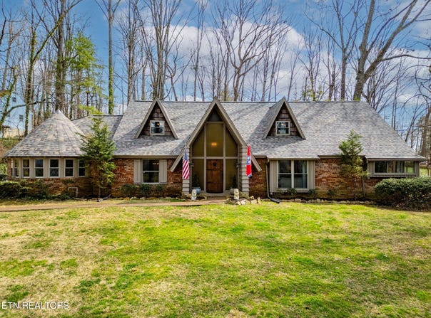 121 Wendover Circle, Oak Ridge, TN 37830