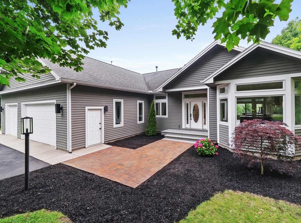 12175 E Old Orchard Trail, Suttons Bay, MI 49682
