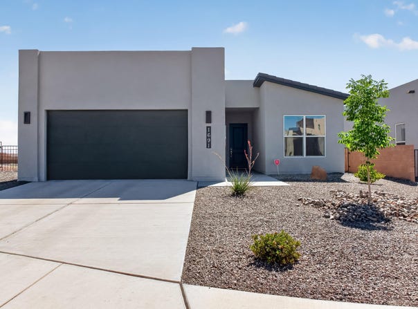 1691 Tesoro Loop NW, Los Lunas, NM 87031