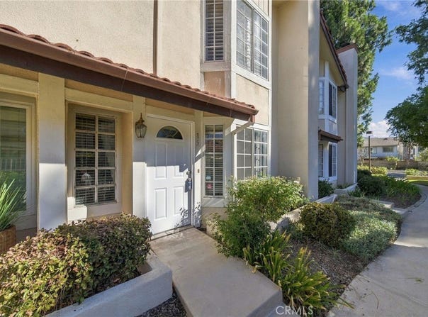 2755 Stearns Street, Simi Valley, CA 93063