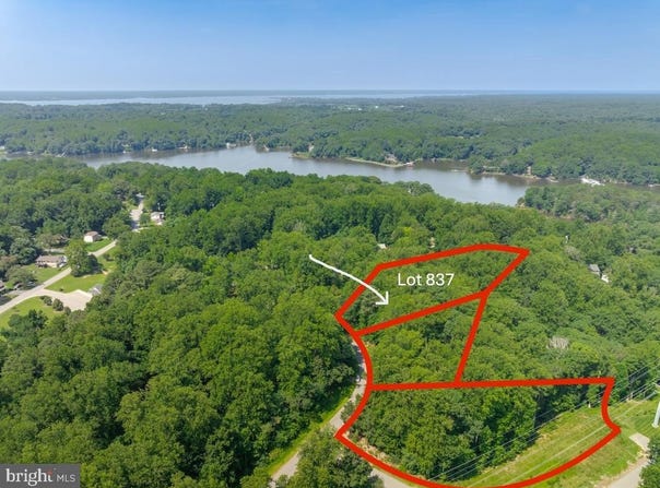 935 OUTER PL, LUSBY, MD 20657