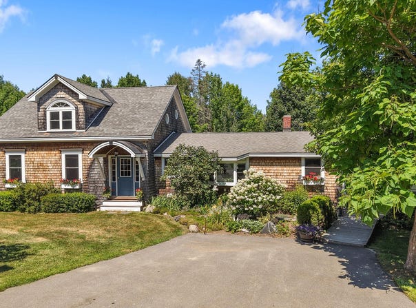 315 Davis Road, Eddington, ME 04428
