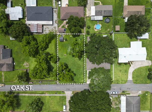 800 Blk Oak lot: 22, Scott, LA 70583
