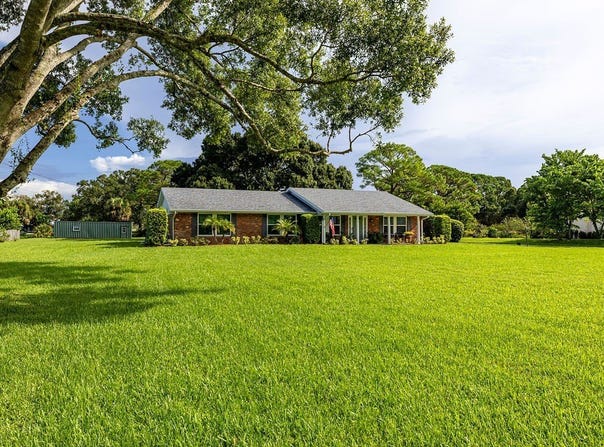 2426 1st Place, Vero Beach, FL 32962
