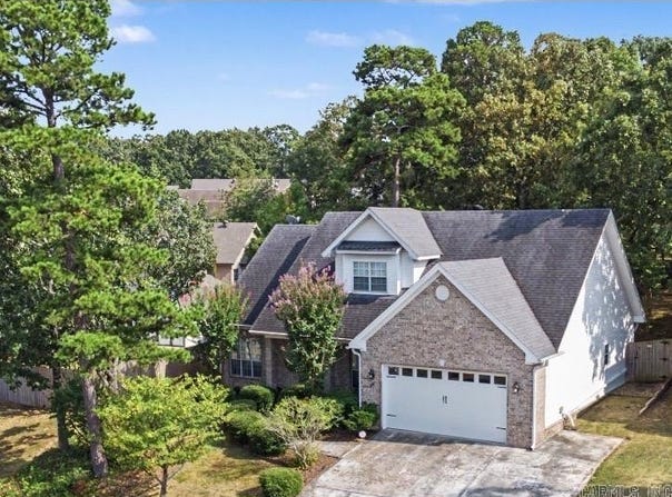 44 W Point, Maumelle, AR 72113