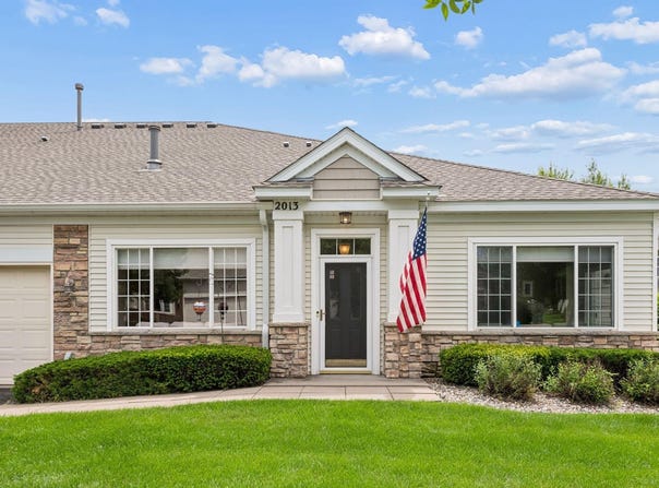 2013 Stahlke Way, Chaska, MN 55318
