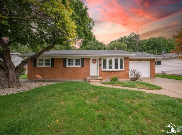 1136 Lavender Street, Monroe, MI 48162